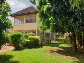 Equator Homestay, Kampala